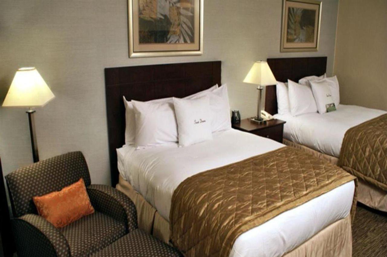 Doubletree By Hilton Rocky Mount Hotel Eksteriør billede