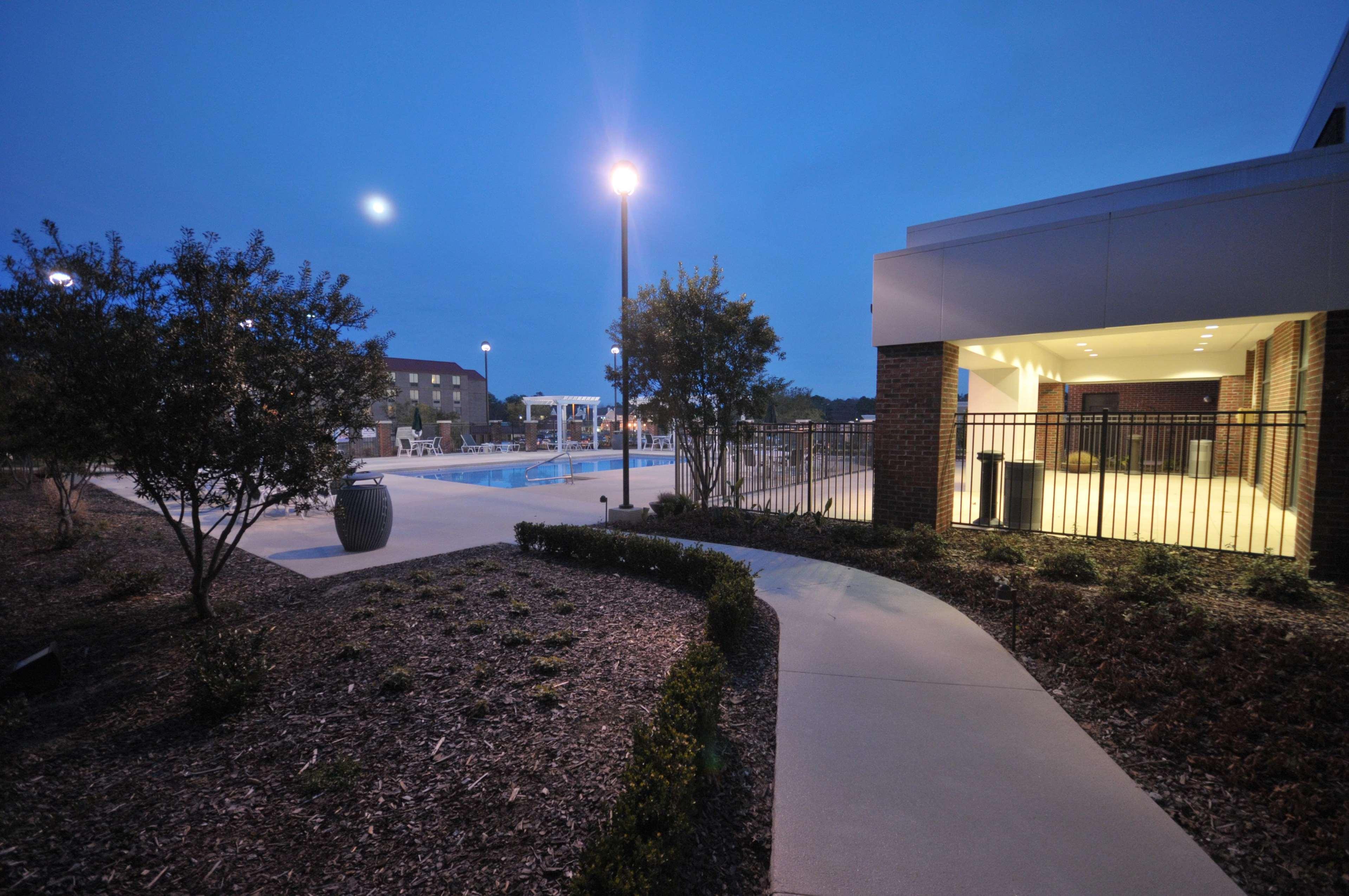 Doubletree By Hilton Rocky Mount Hotel Eksteriør billede