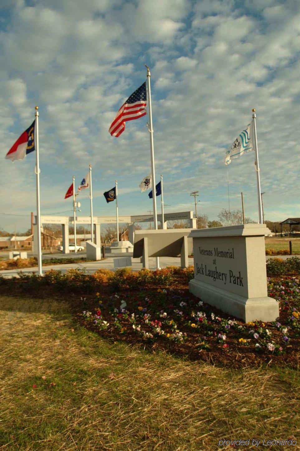 Doubletree By Hilton Rocky Mount Hotel Eksteriør billede